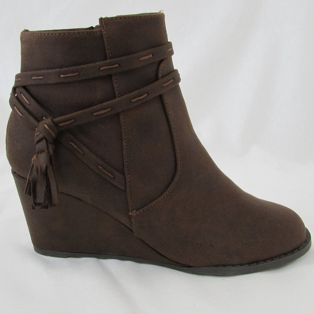 Sugar Hiya Brown Wedge Ankle Boots 7.5M
